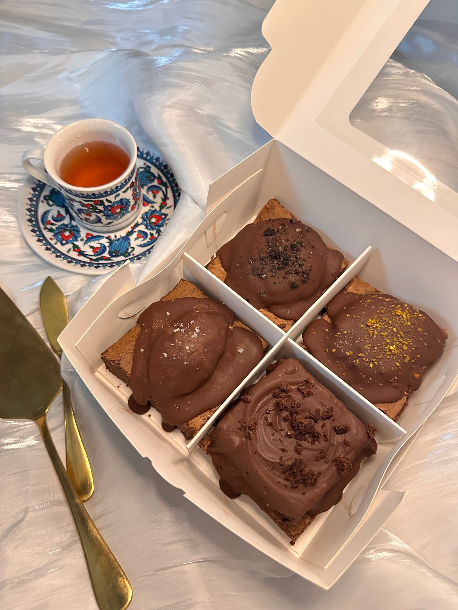 Loaded XL Brownies Box | Charity Edition