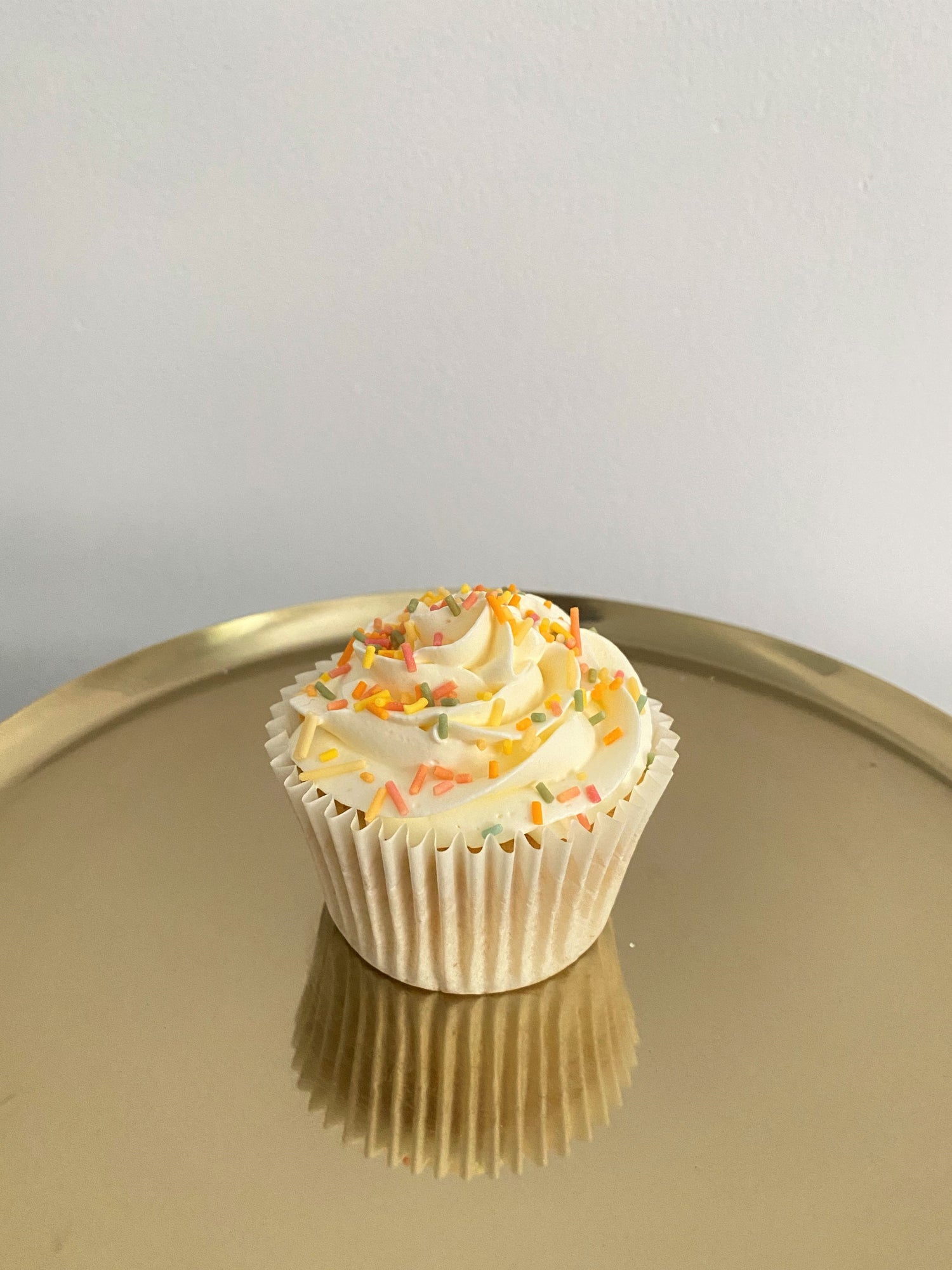 Vanilla Sprinkle Cupcakes